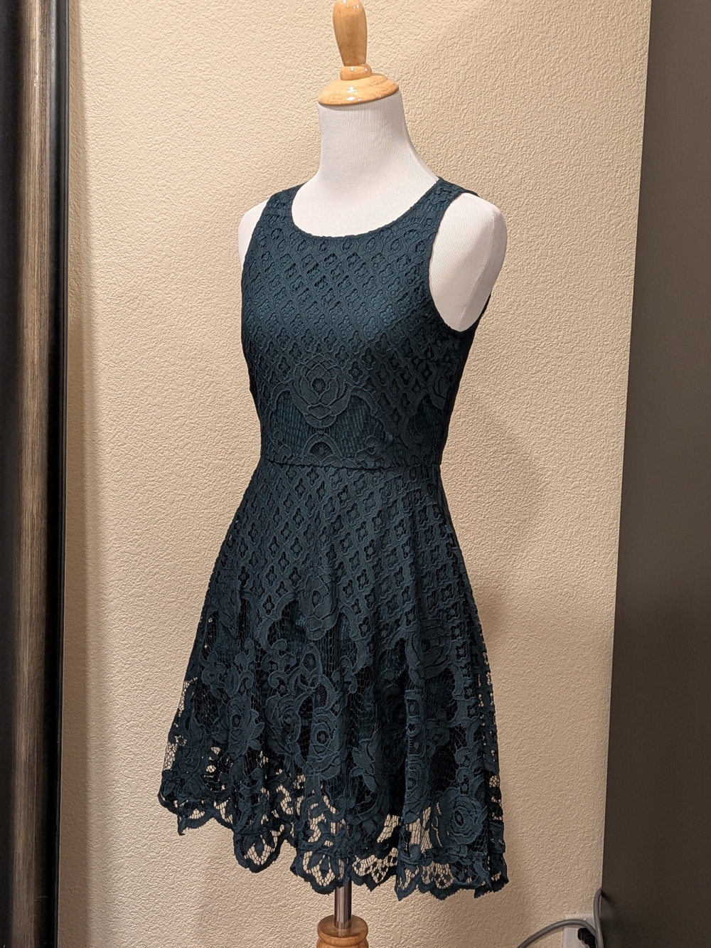 Black Swan Dark Green Floral Lace Fit & Flare Dress XS